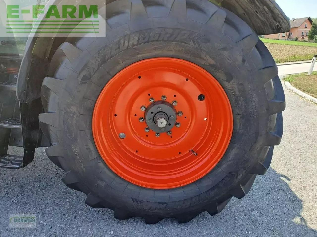 Tractor CLAAS arion 550 cmatic