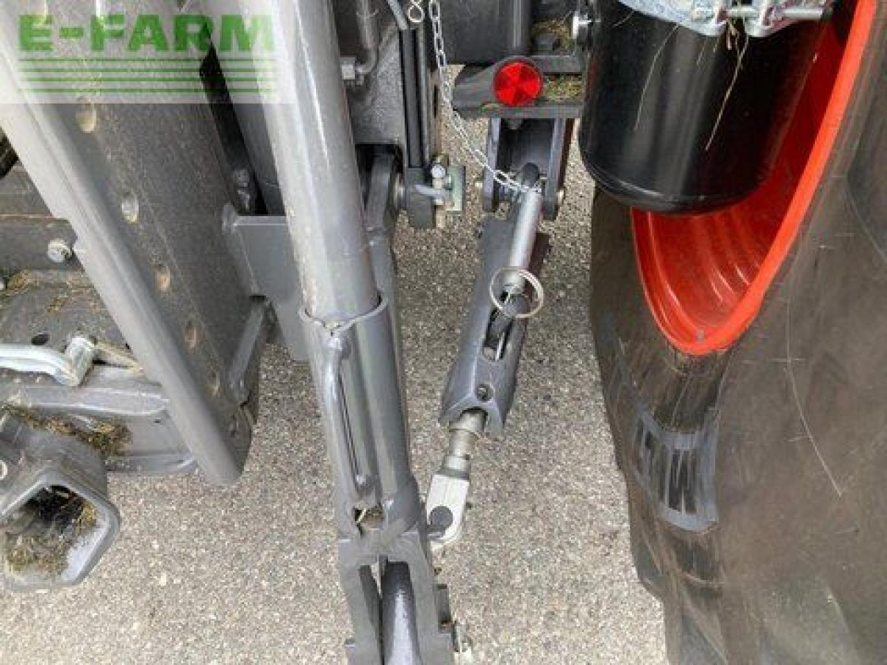 Tractor CLAAS arion 550 cmatic CMATIC