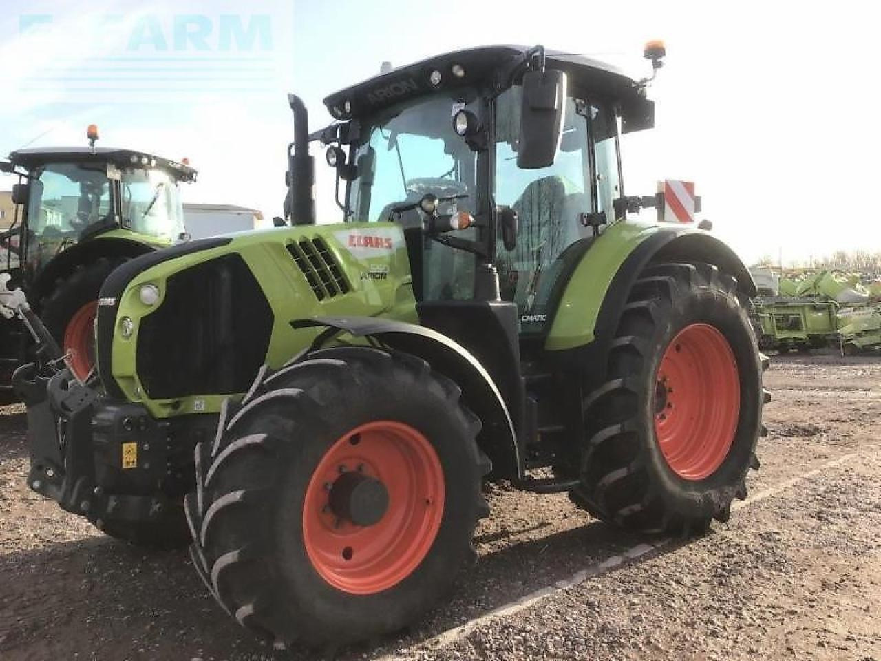 Tractor CLAAS arion 550 cmatic CMATIC