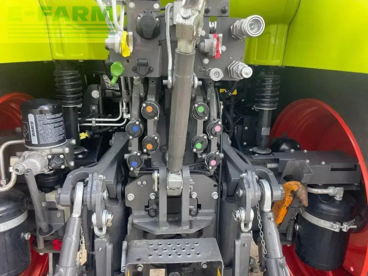 Tractor CLAAS arion 550 cmatic CMATIC