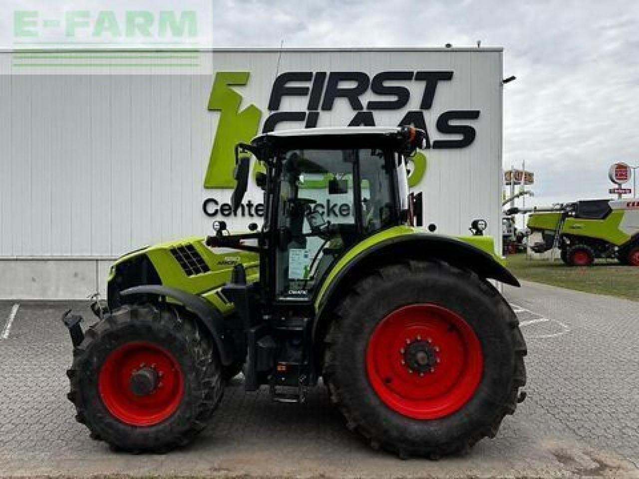 Tractor CLAAS arion 550 cmatic CMATIC