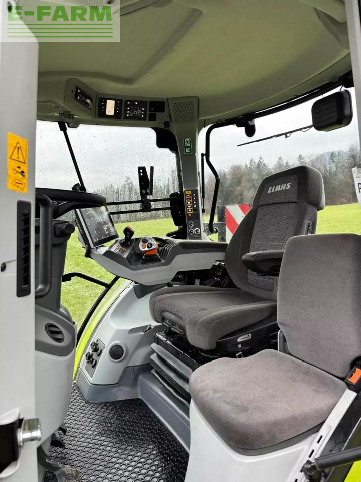 Tractor CLAAS arion 550 cmatic CMATIC