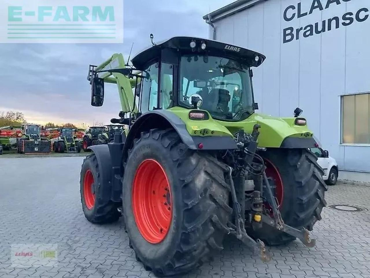 Tractor CLAAS arion 550 cmatic CMATIC