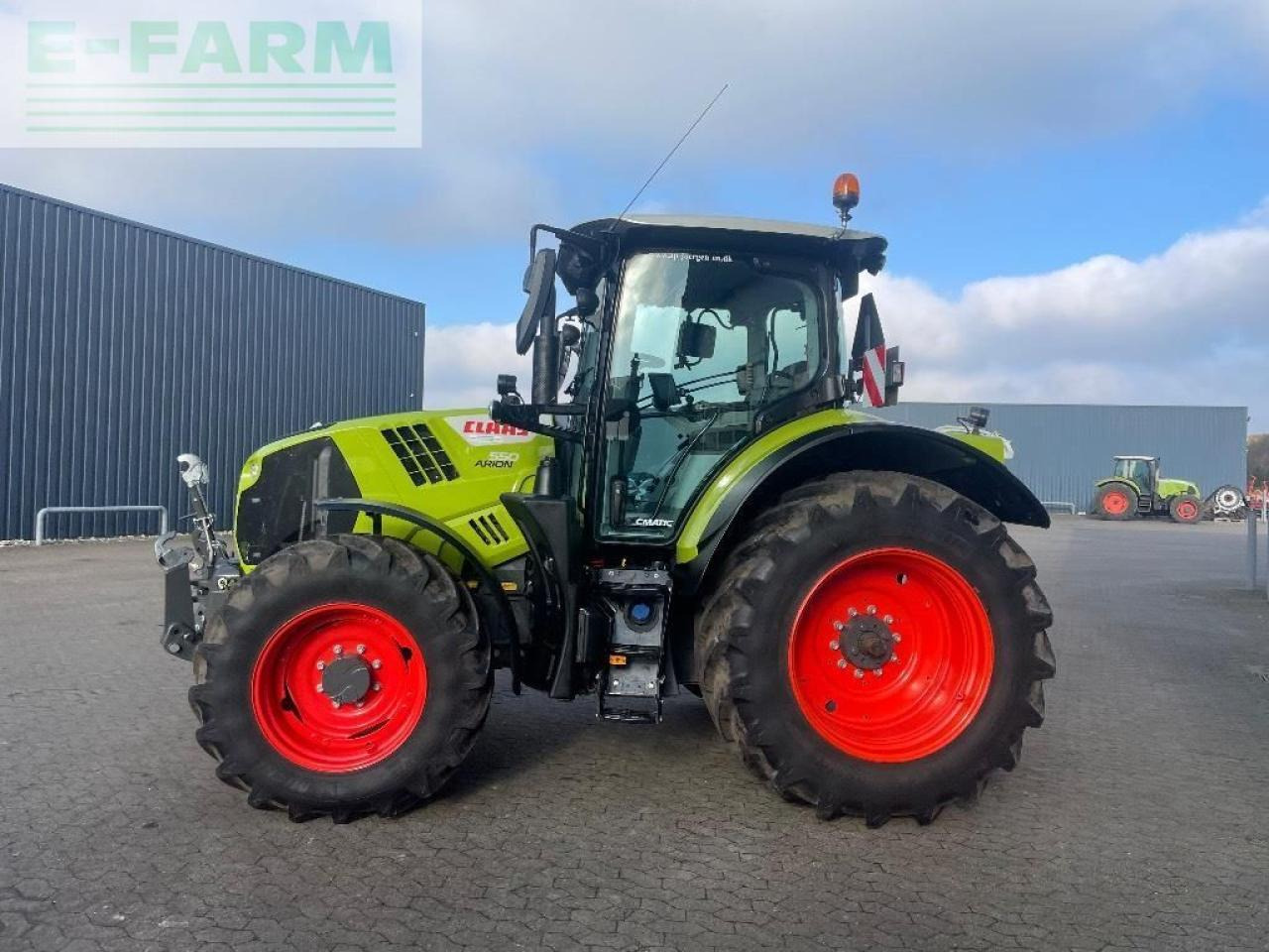 Tractor CLAAS arion 550 cmatic CMATIC