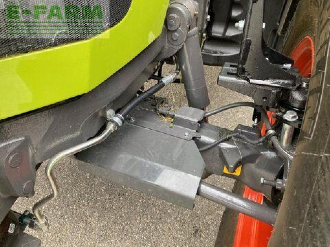 Tractor CLAAS arion 550 cmatic CMATIC