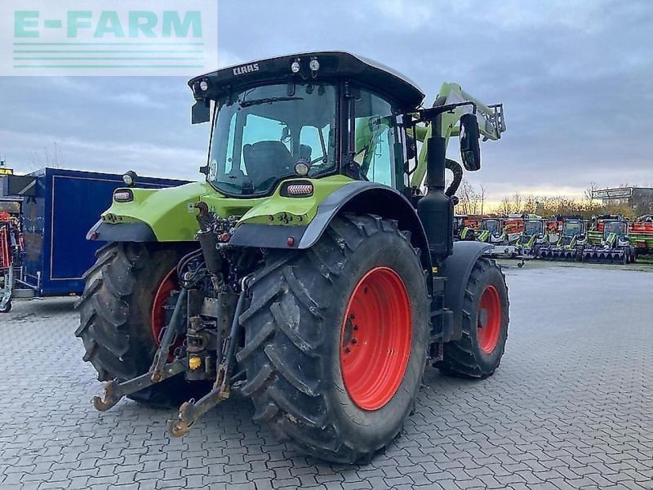 Tractor CLAAS arion 550 cmatic CMATIC