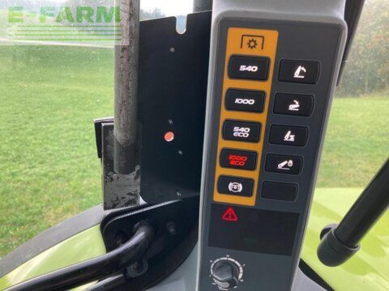 Tractor CLAAS arion 550 cmatic CMATIC