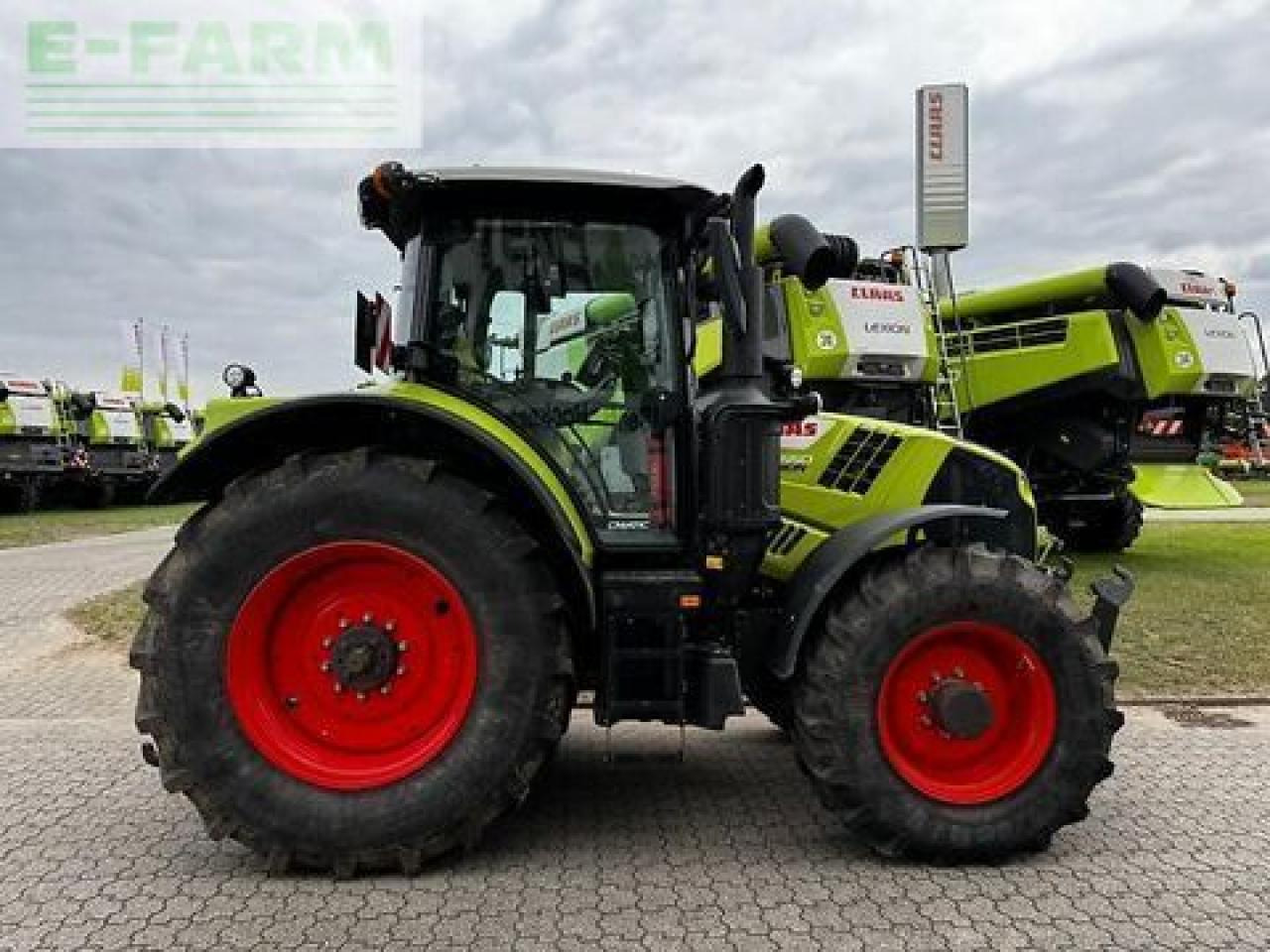 Tractor CLAAS arion 550 cmatic CMATIC
