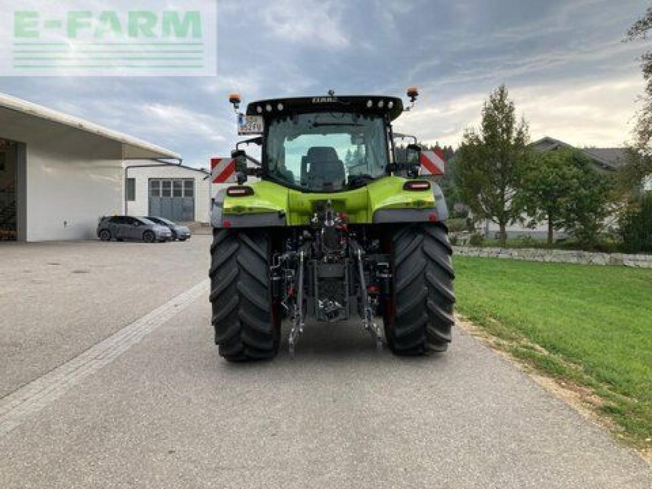 Tractor CLAAS arion 550 cmatic CMATIC