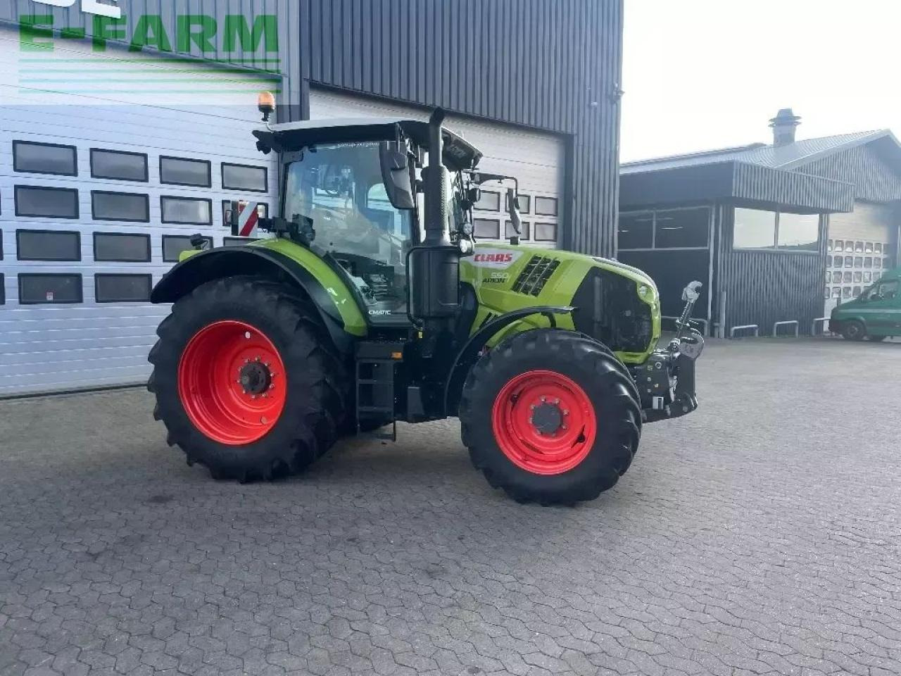 Tractor CLAAS arion 550 cmatic CMATIC