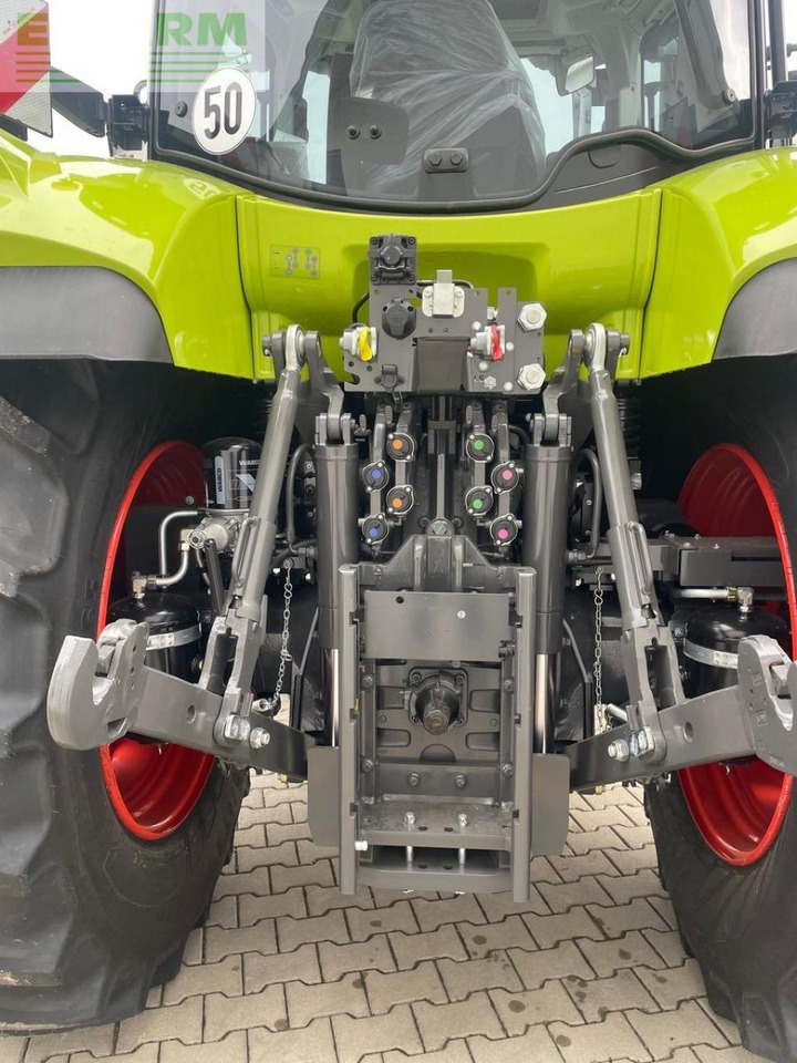 Tractor CLAAS arion 550 cmatic CMATIC