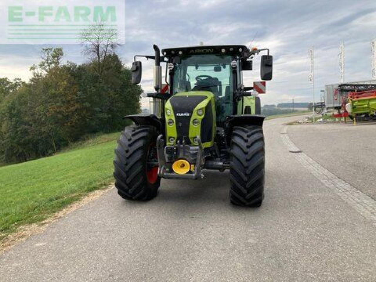 Tractor CLAAS arion 550 cmatic CMATIC