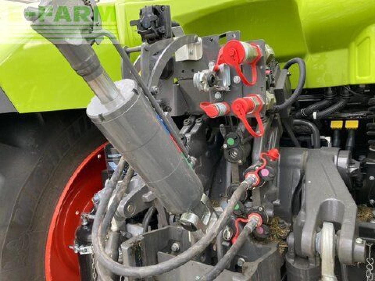 Tractor CLAAS arion 550 cmatic CMATIC