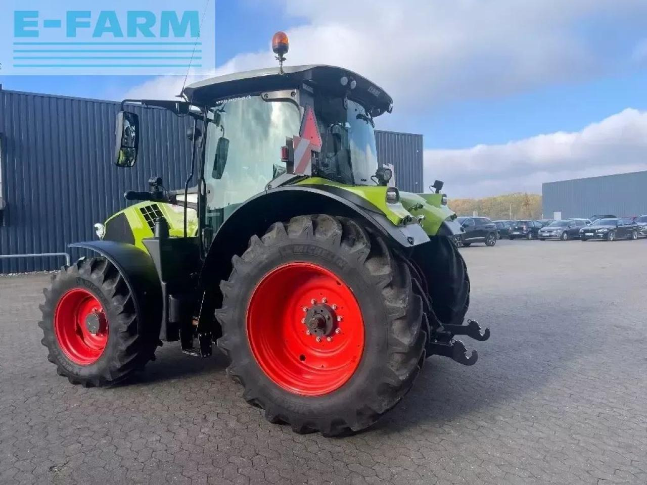 Tractor CLAAS arion 550 cmatic CMATIC