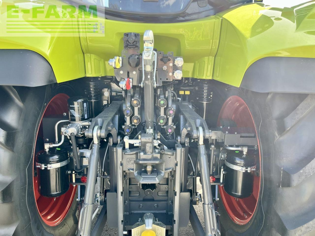 Tractor CLAAS arion 550 cmatic cbis CMATIC CEBIS
