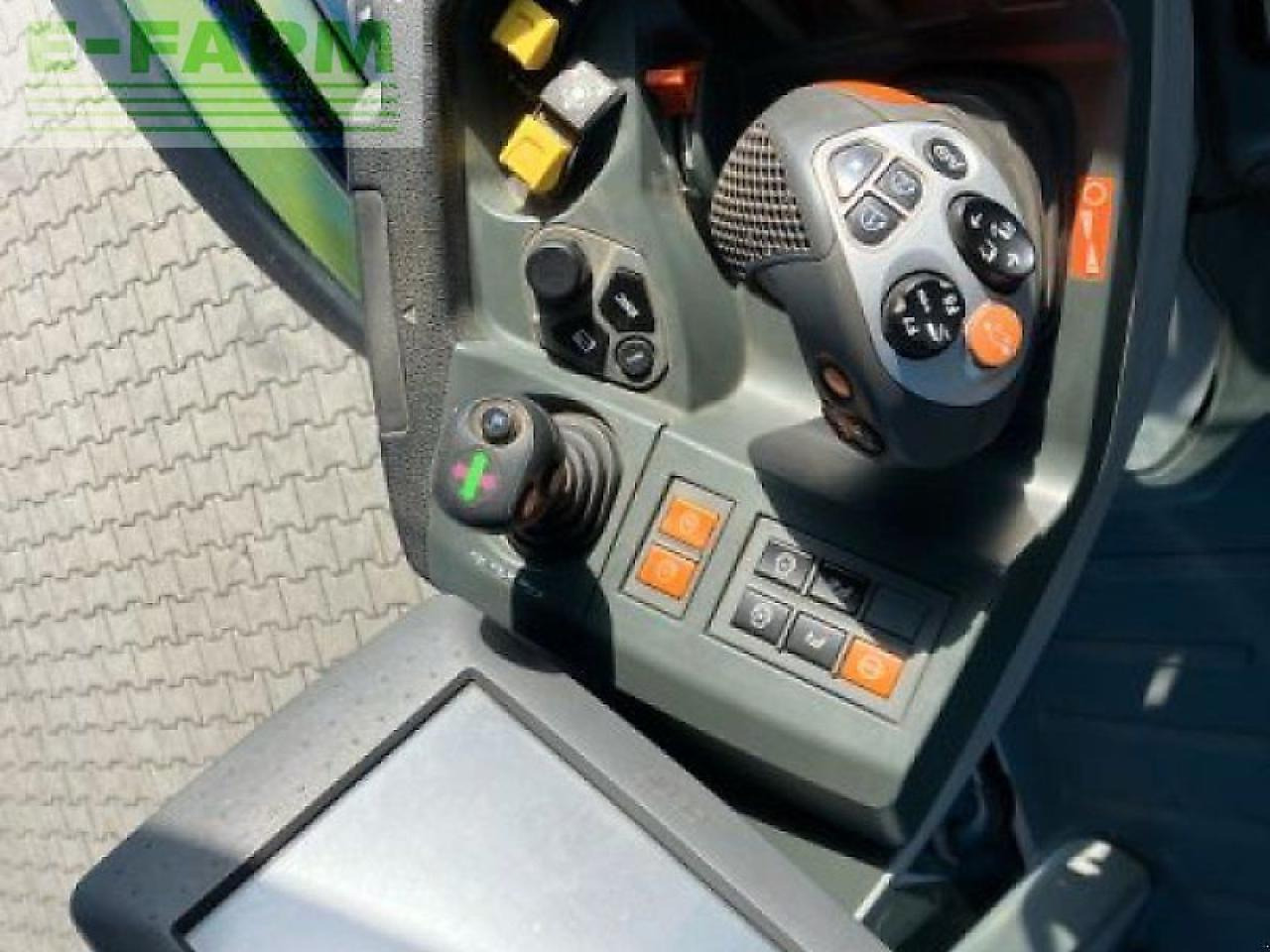 Tractor CLAAS arion 550 cmatic cebis CMATIC