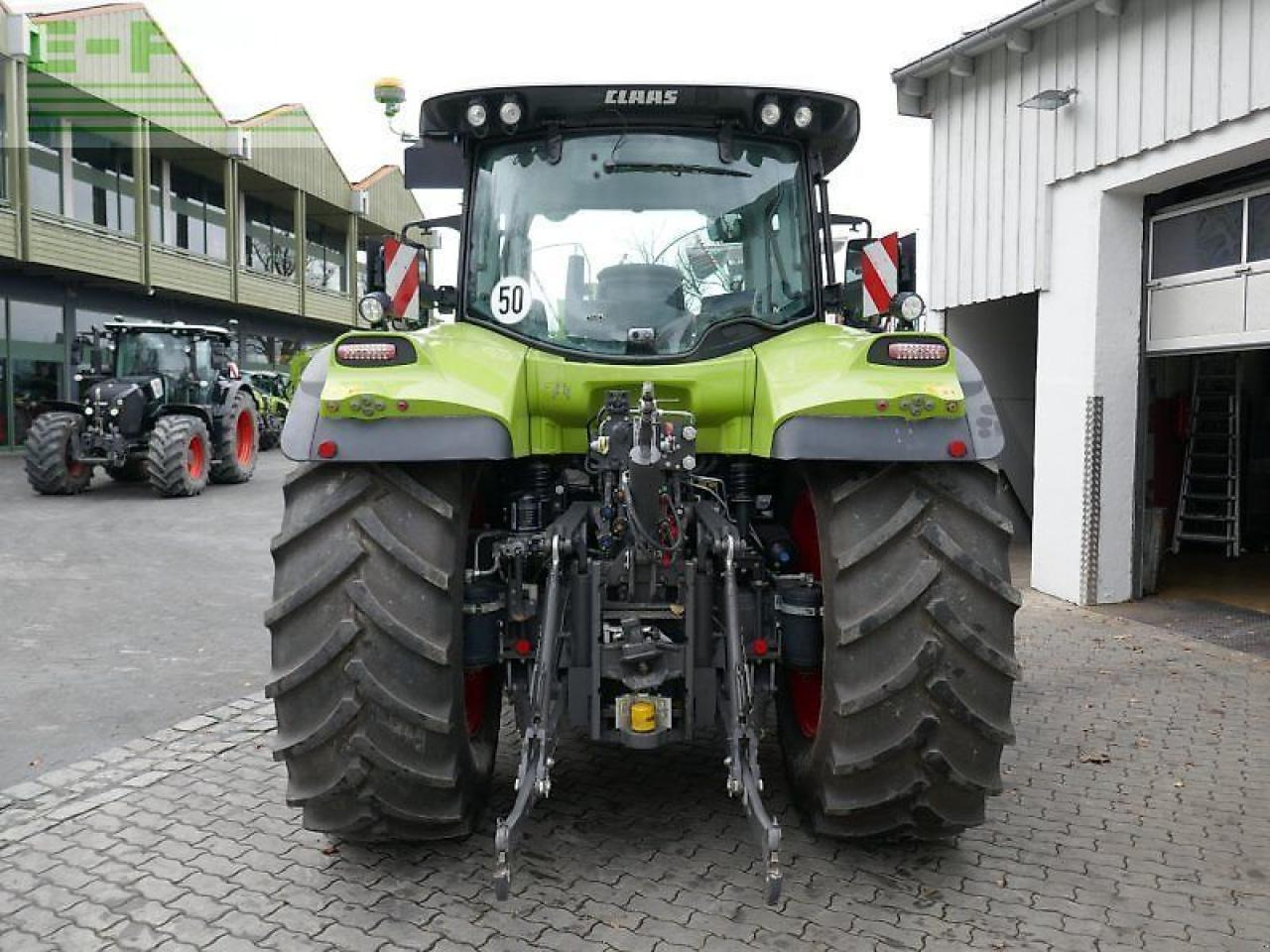 Tractor CLAAS arion 550 cmatic cebis CMATIC CEBIS