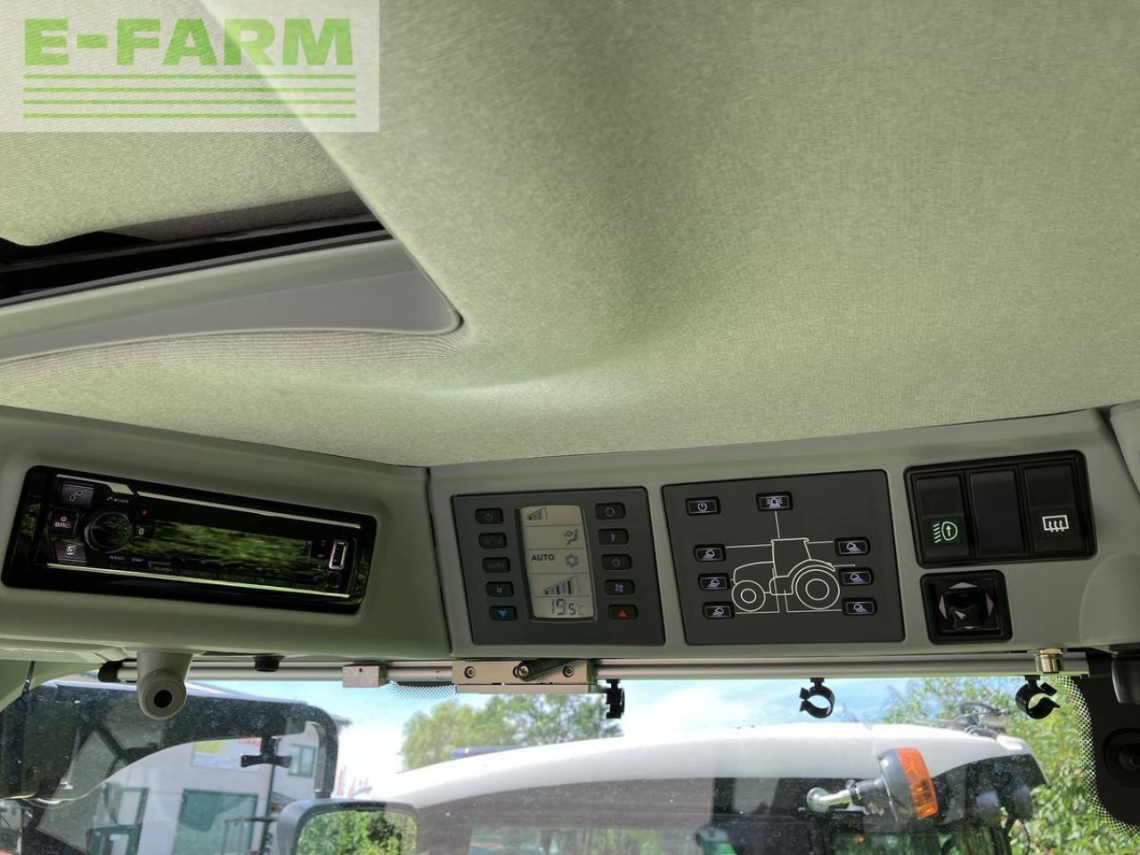 Tractor CLAAS arion 550 cmatic cebis CMATIC CEBIS