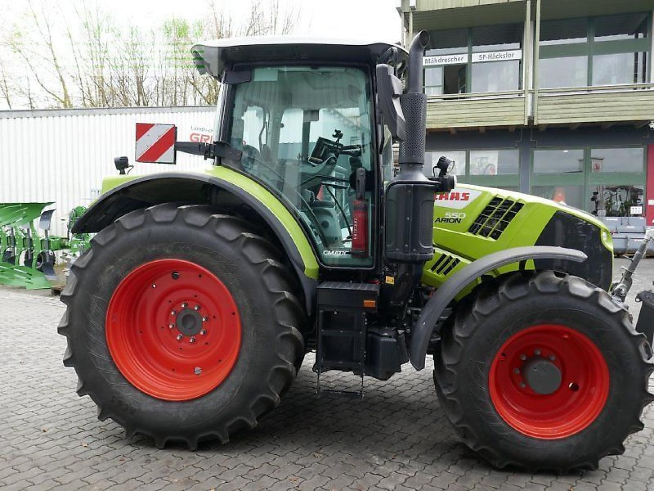 Tractor CLAAS arion 550 cmatic cebis CMATIC CEBIS