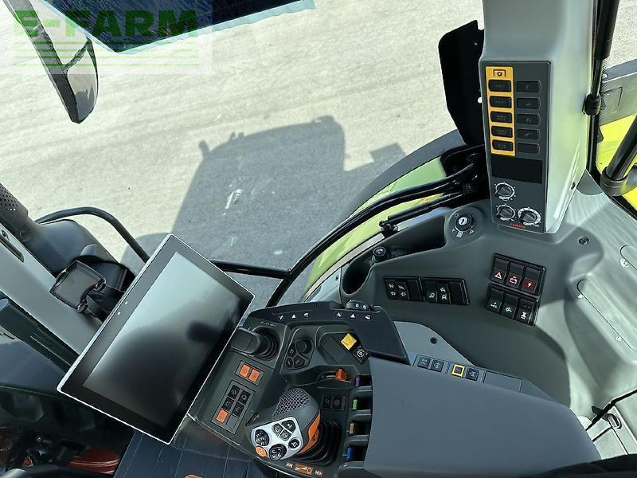 Tractor CLAAS arion 550 cmatic cebis CMATIC CEBIS