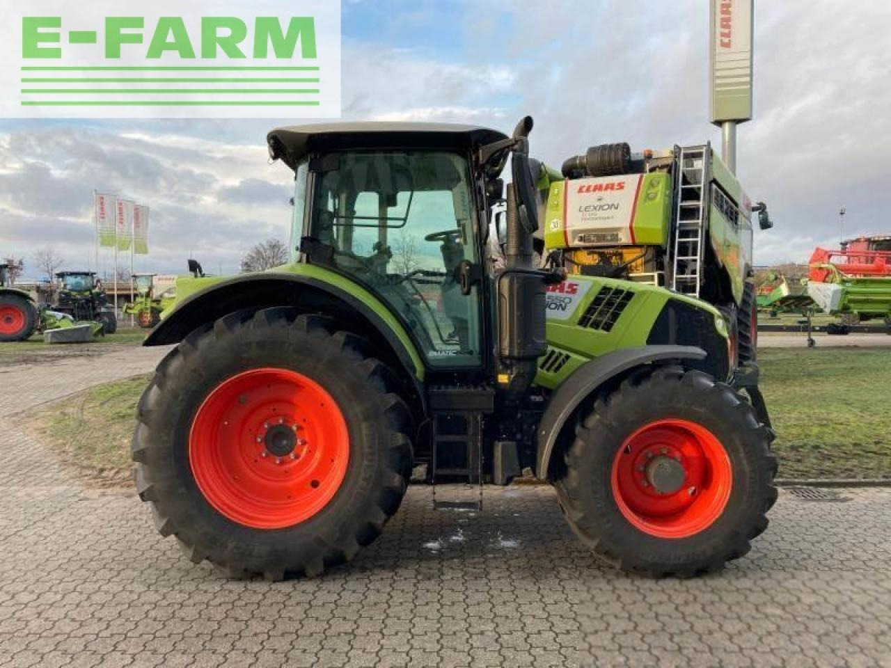 Tractor CLAAS arion 550 cmatic cis+ CMATIC CIS+