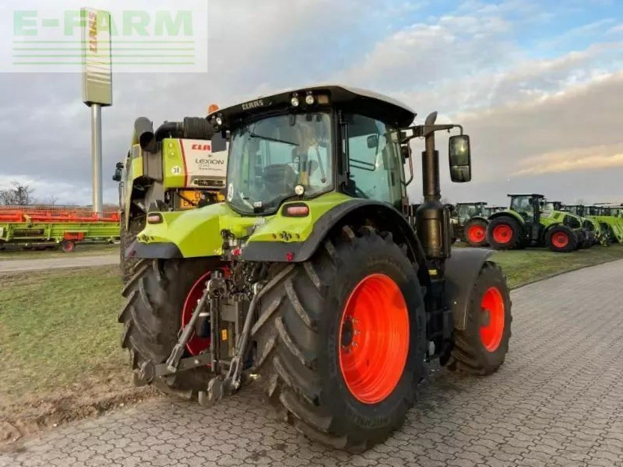 Tractor CLAAS arion 550 cmatic cis+ CMATIC CIS+