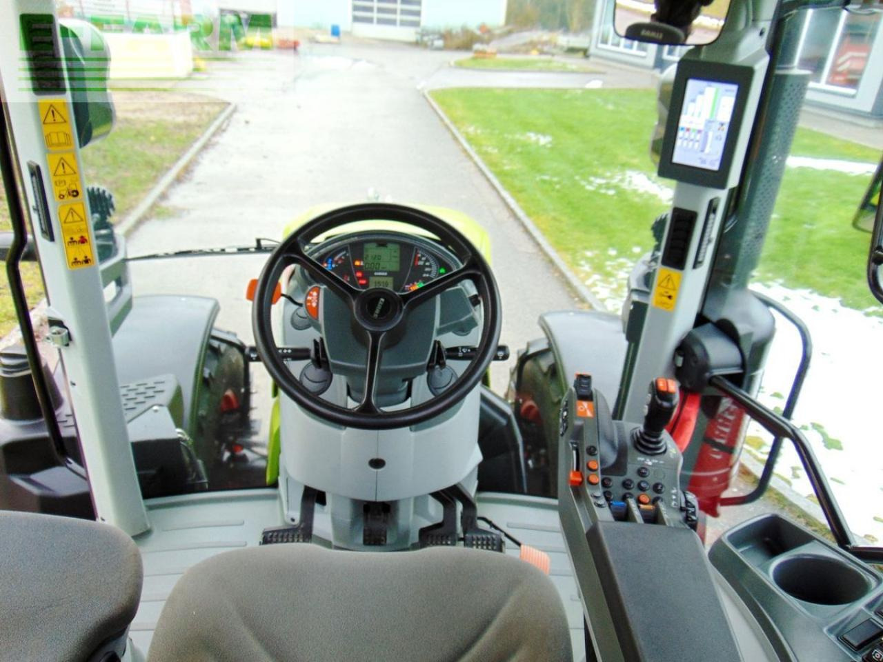 Tractor CLAAS arion 550 cmatic cis+ CMATIC CIS+