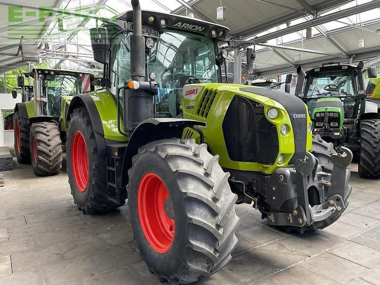 Tractor CLAAS arion 550 hexashift cis HEXASHIFT CIS