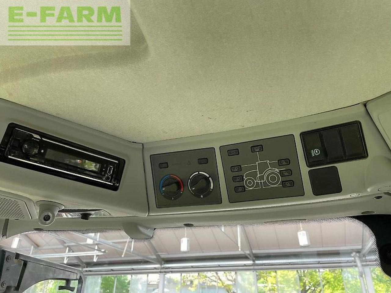 Tractor CLAAS arion 550 hexashift cis HEXASHIFT CIS