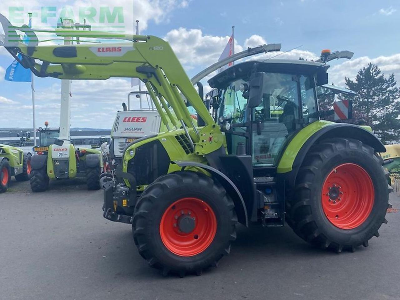 Tractor CLAAS arion 550 hexashift stage v cebis vorführmaschine mit garantieverlängerung HEXASHIFT CEBIS