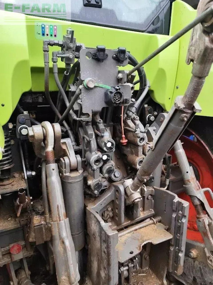 Tractor CLAAS arion 610