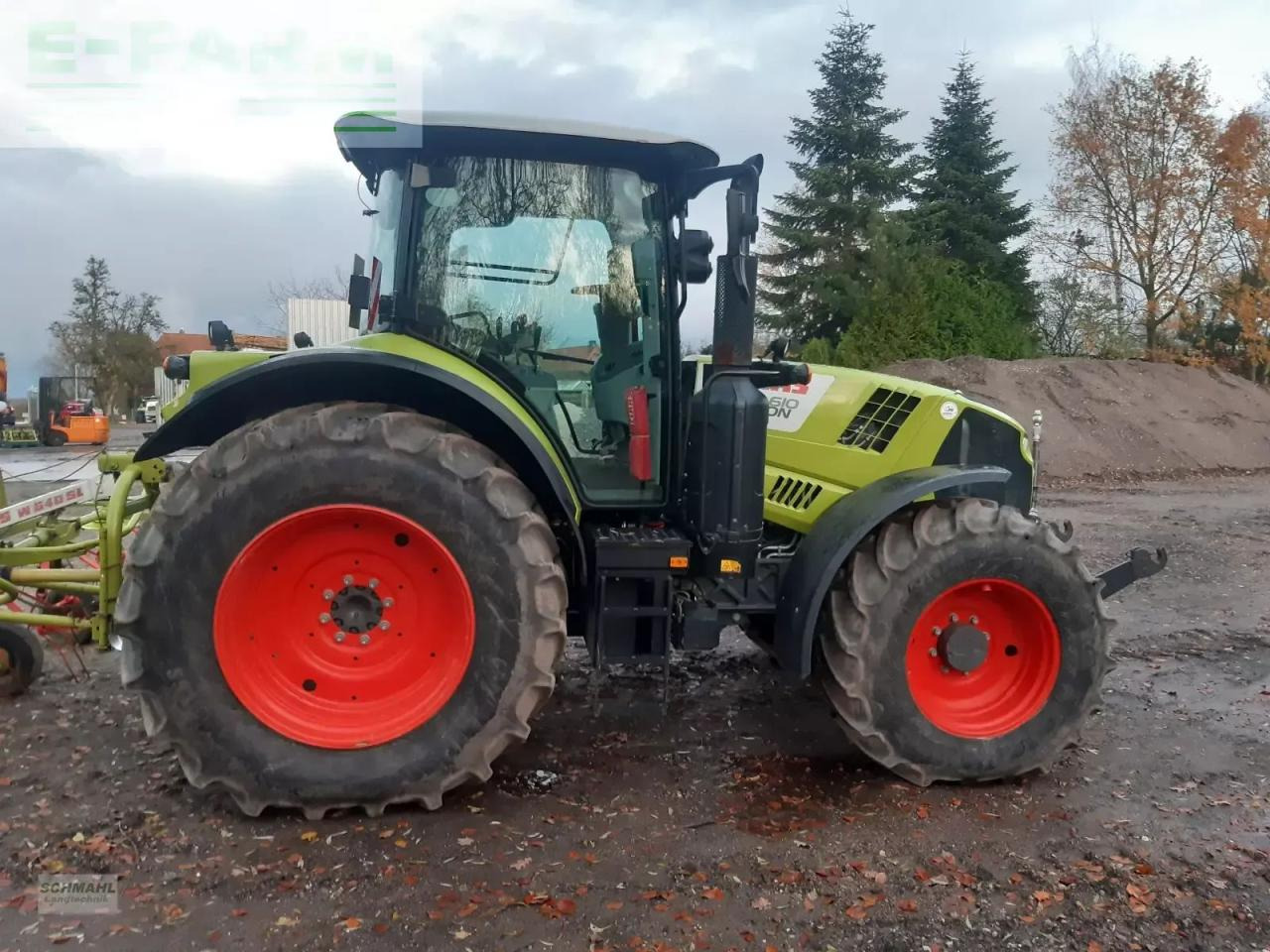 Tractor CLAAS arion 610