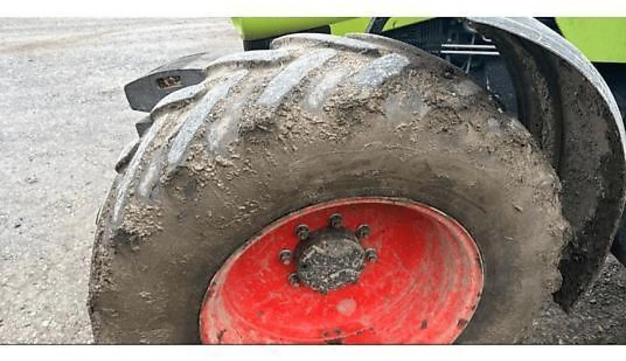 Tractor CLAAS arion 610