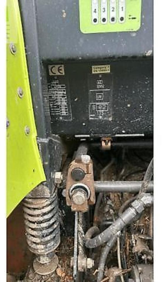 Tractor CLAAS arion 610