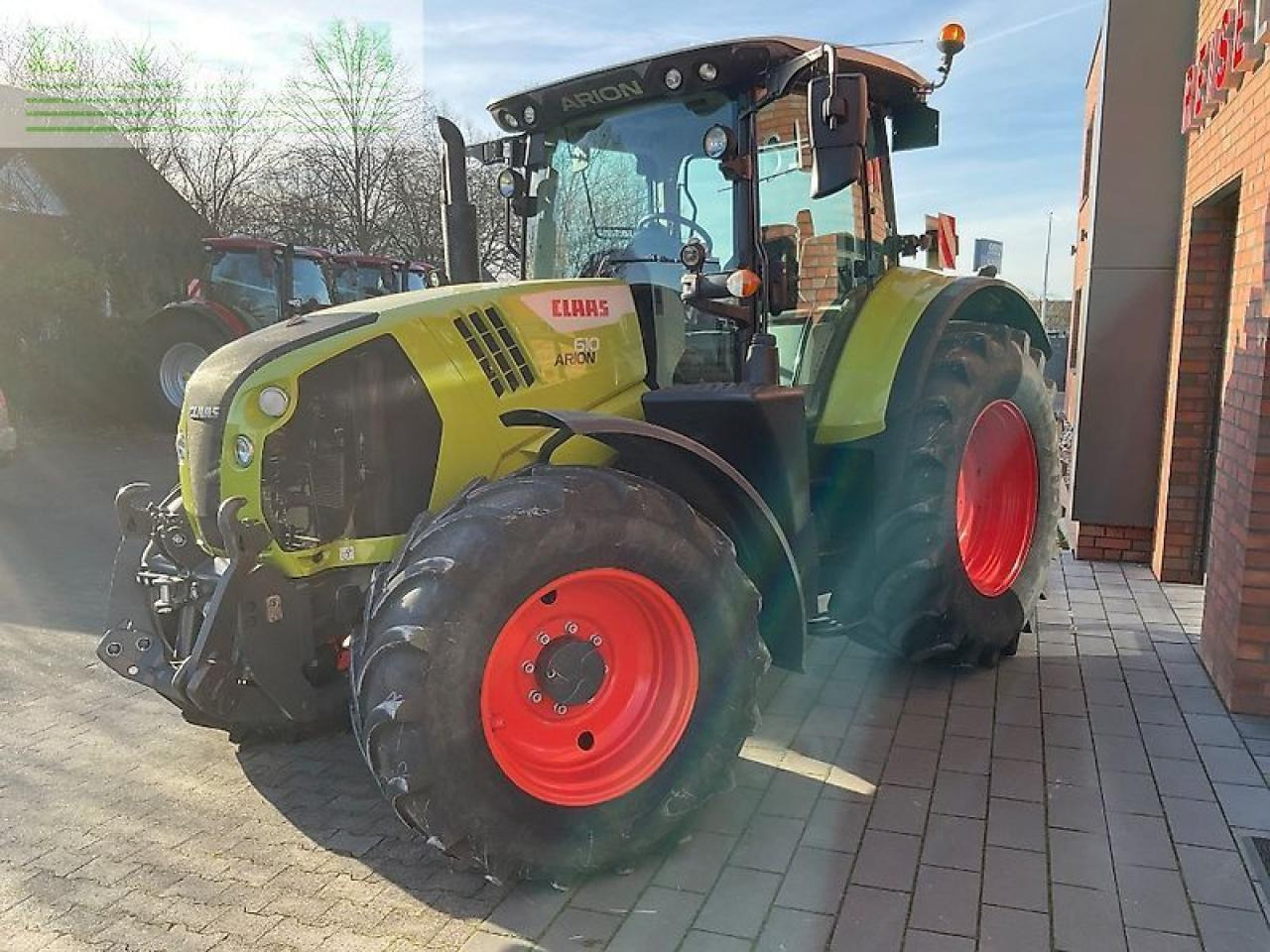 Tractor CLAAS arion 610