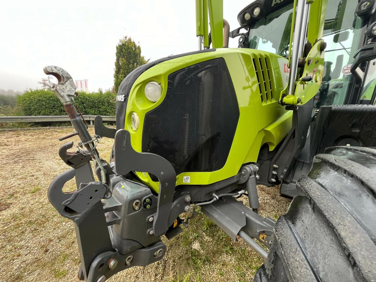 Tractor CLAAS arion 610 cmatic
