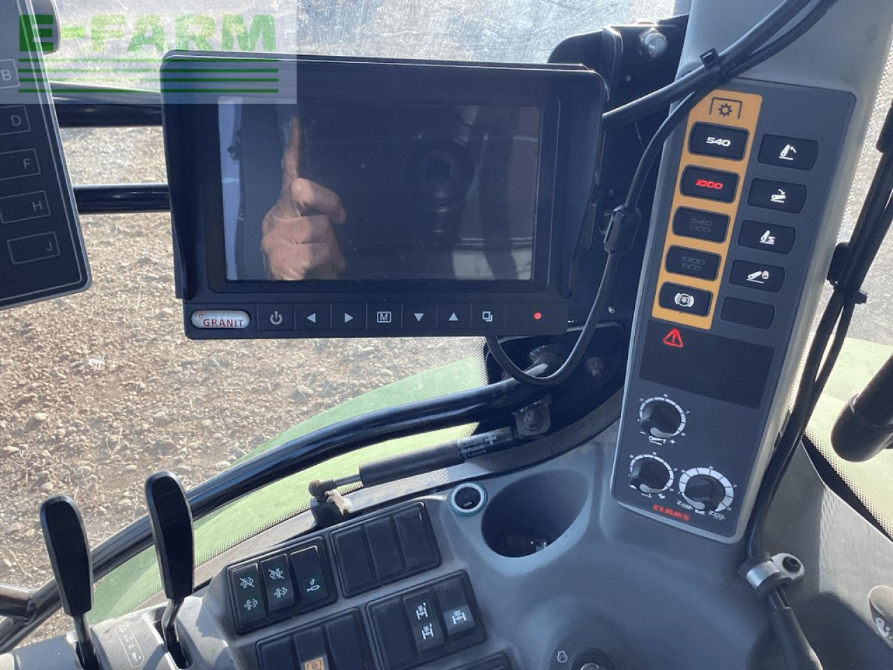 Tractor CLAAS arion 610 - stage v