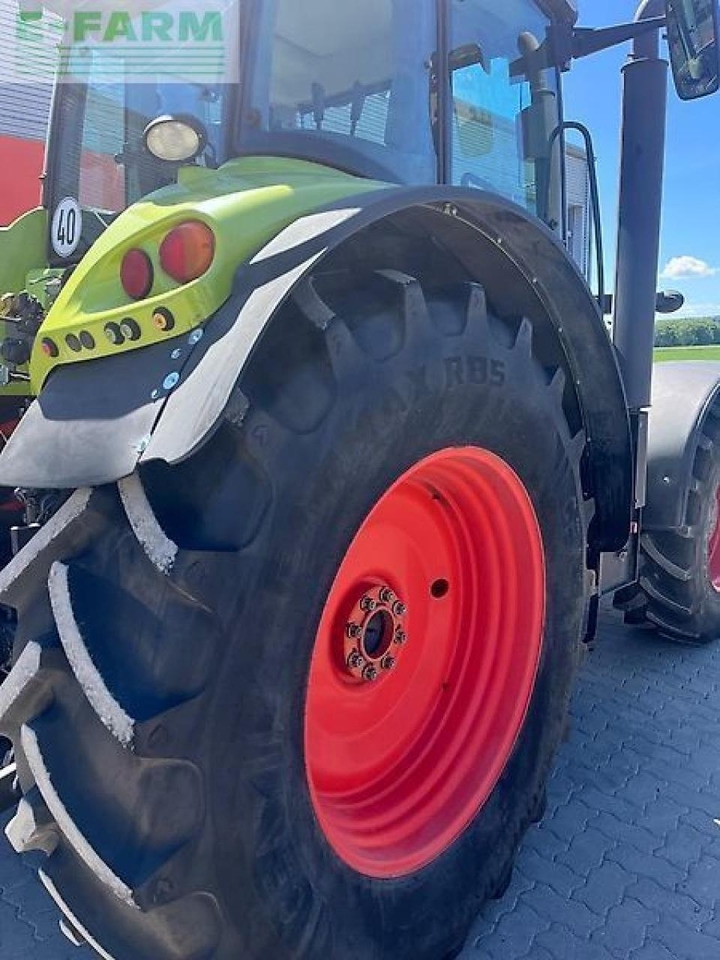 Tractor CLAAS arion 620