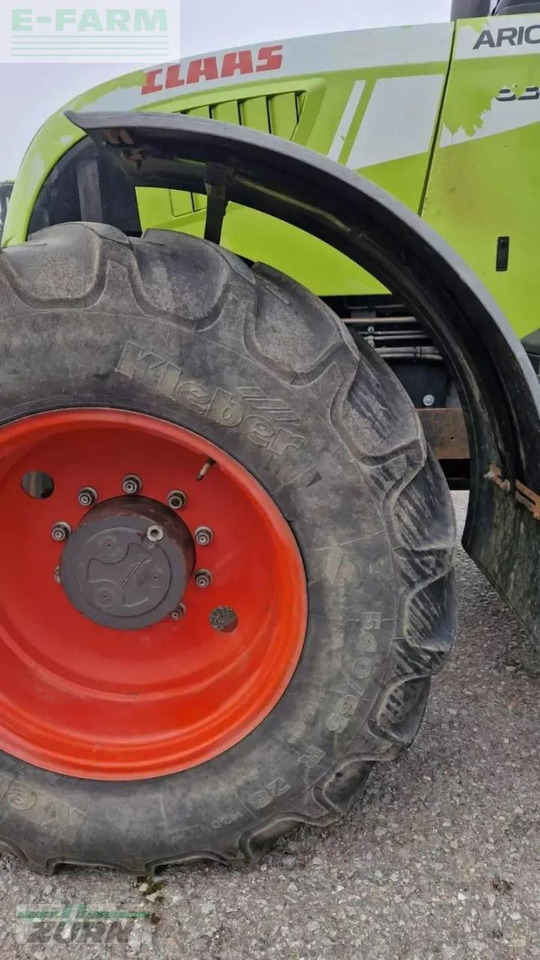 Tractor CLAAS arion 620