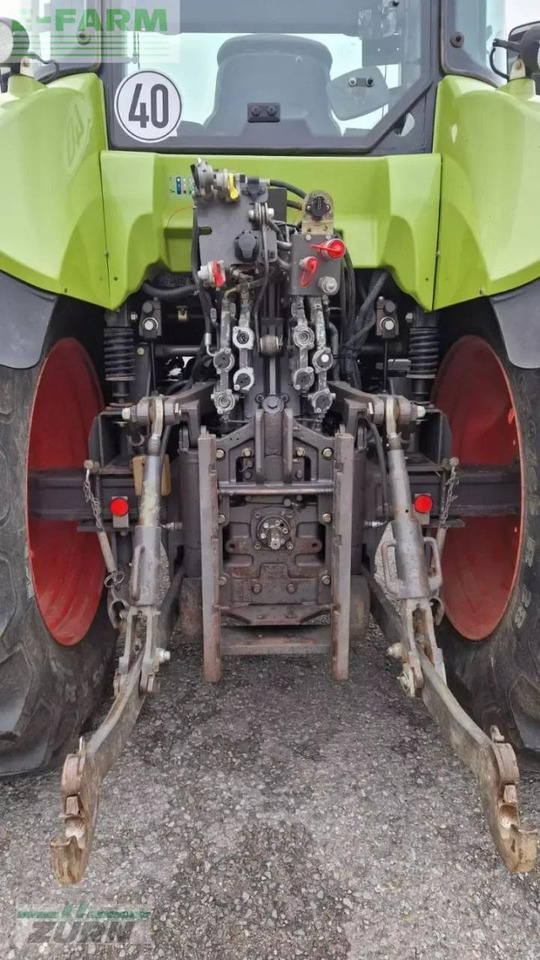 Tractor CLAAS arion 620