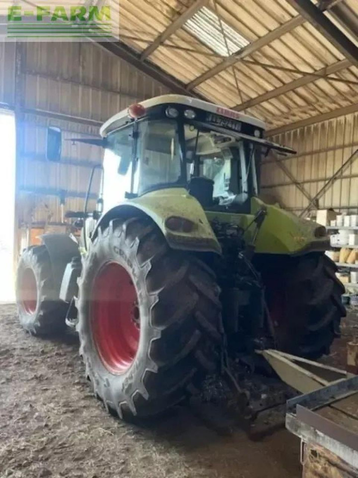 Tractor CLAAS arion 620