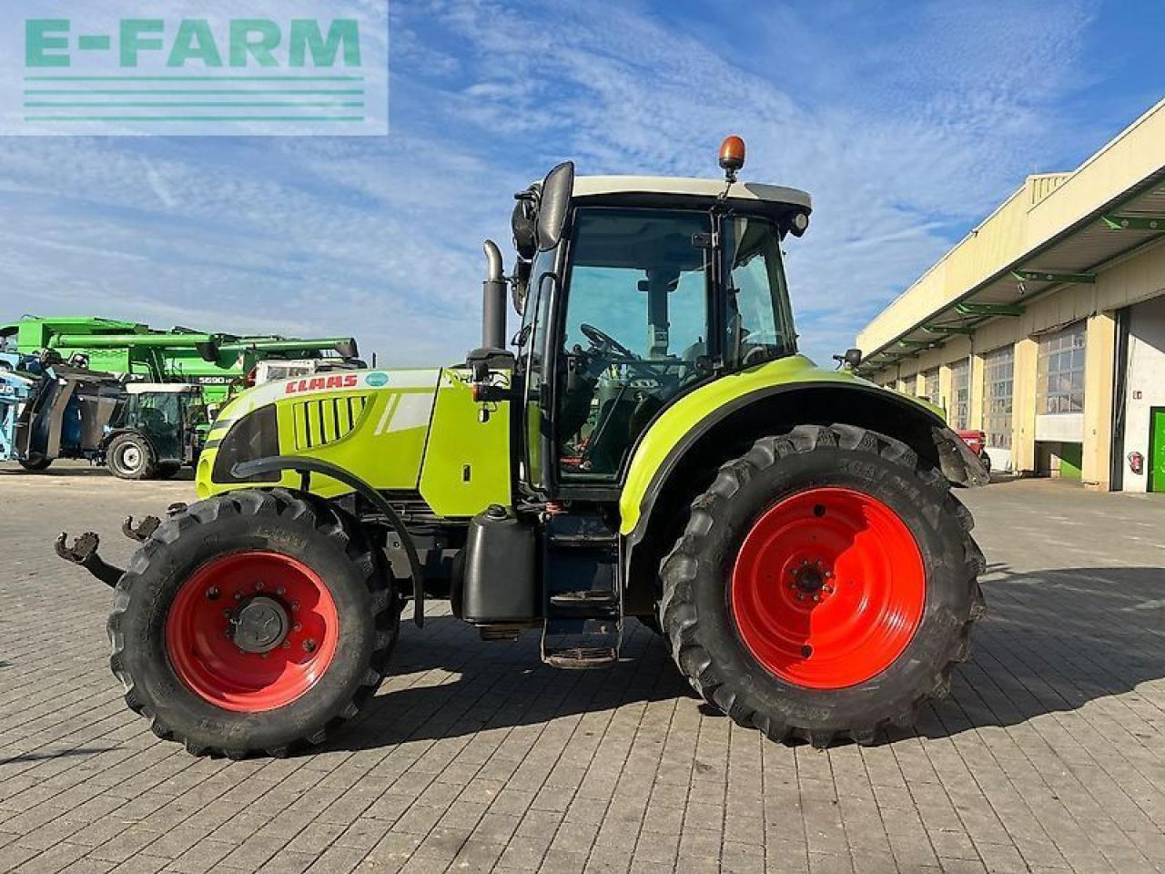 Tractor CLAAS arion 620