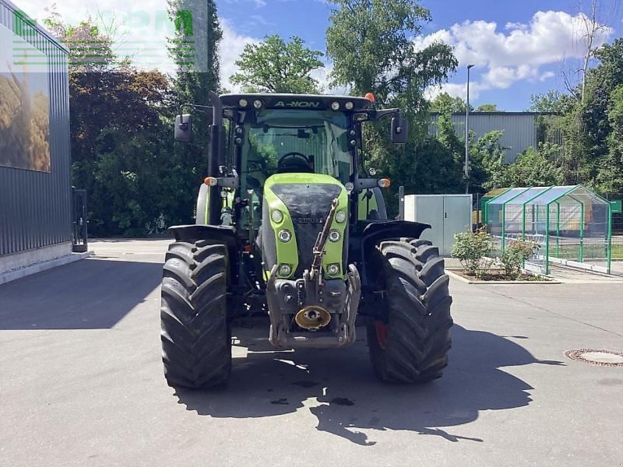 Tractor CLAAS arion 620
