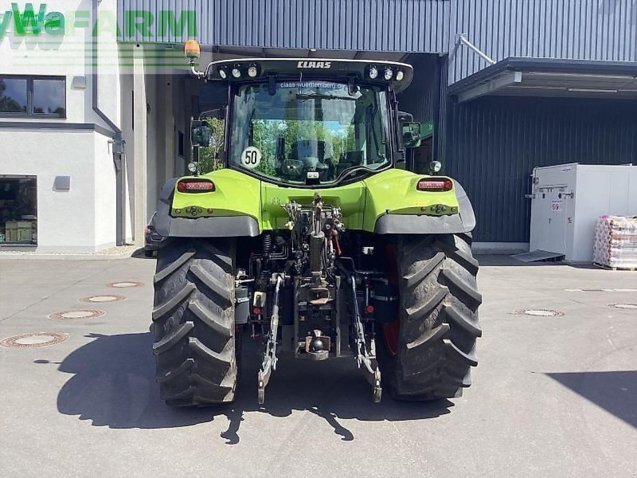Tractor CLAAS arion 620