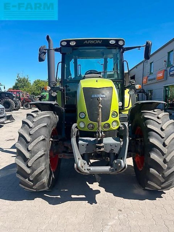 Tractor CLAAS arion 620