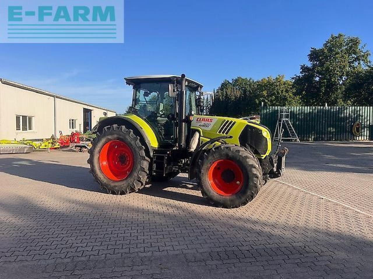 Tractor CLAAS arion 620