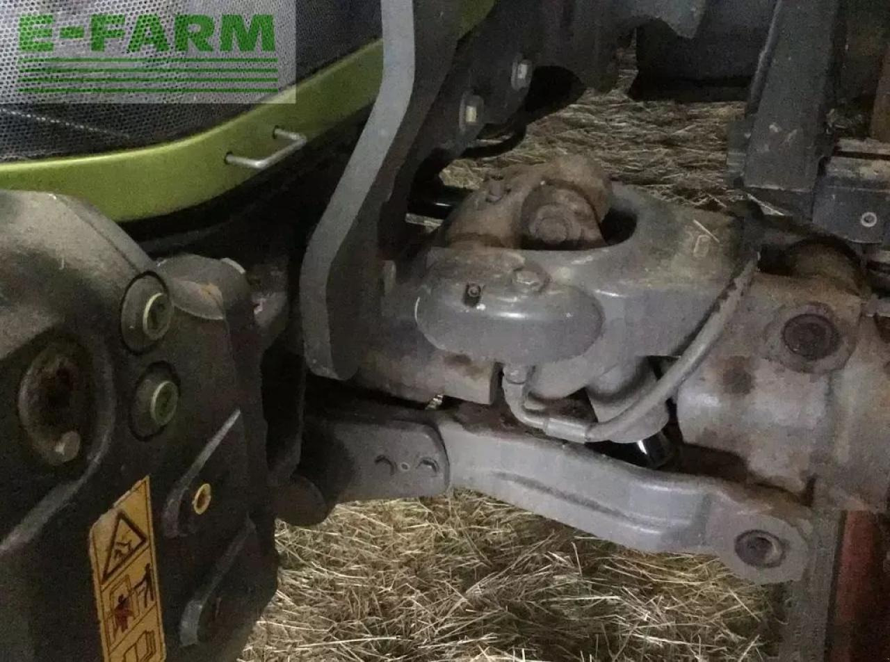 Tractor CLAAS arion 620