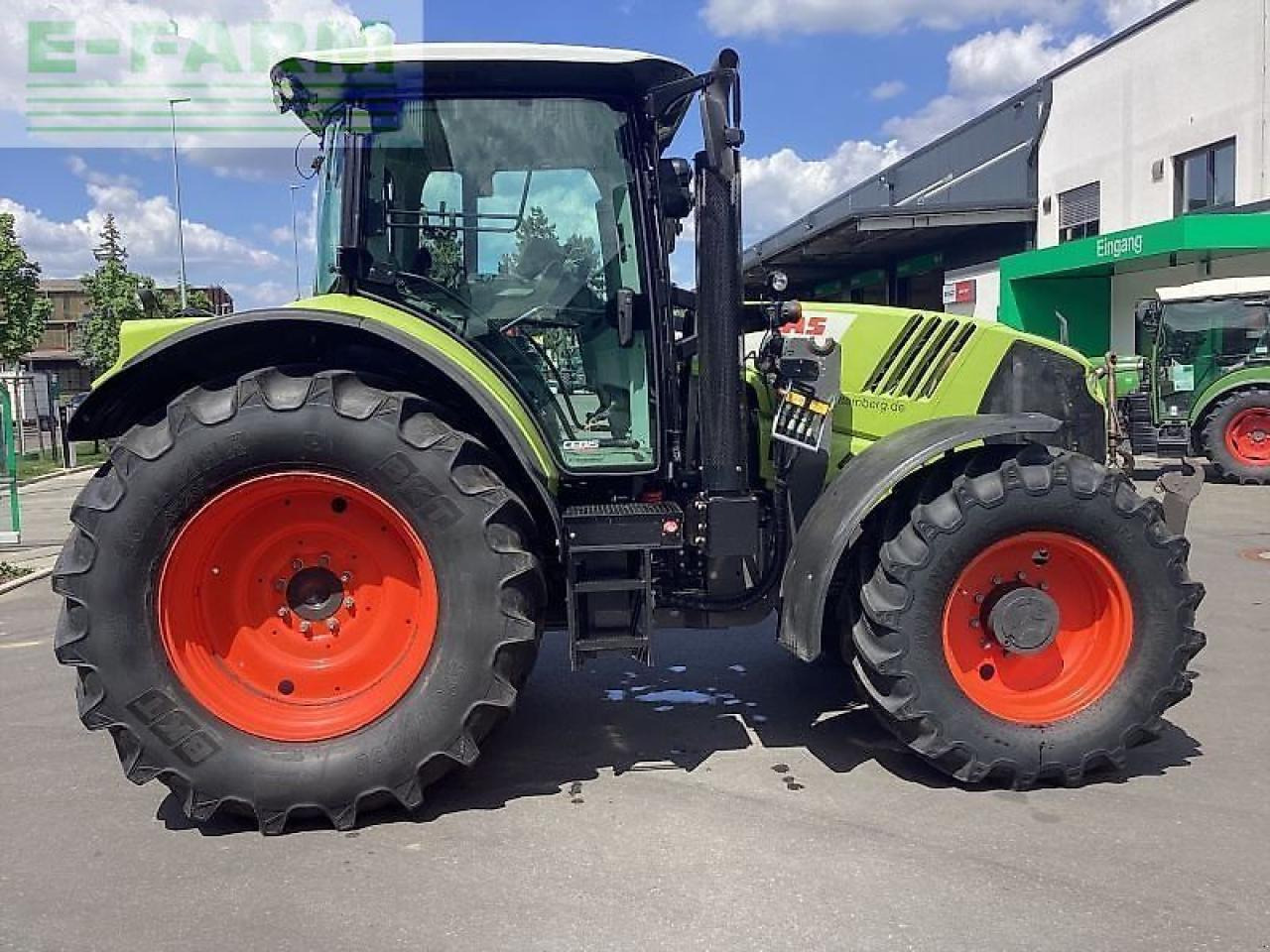 Tractor CLAAS arion 620