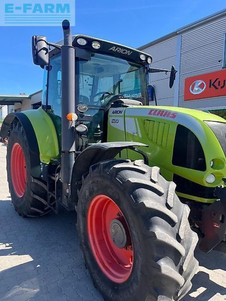Tractor CLAAS arion 620