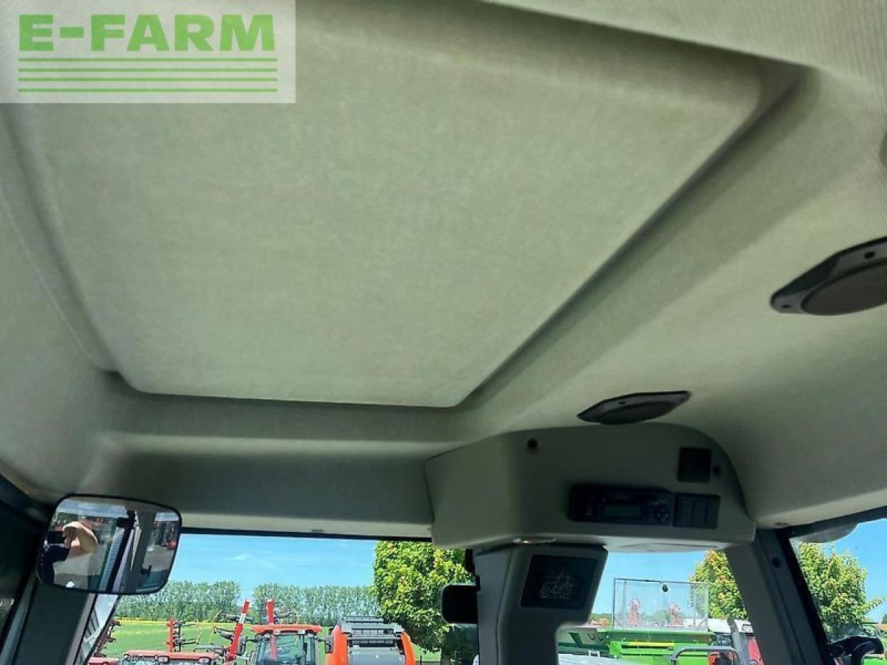 Tractor CLAAS arion 620